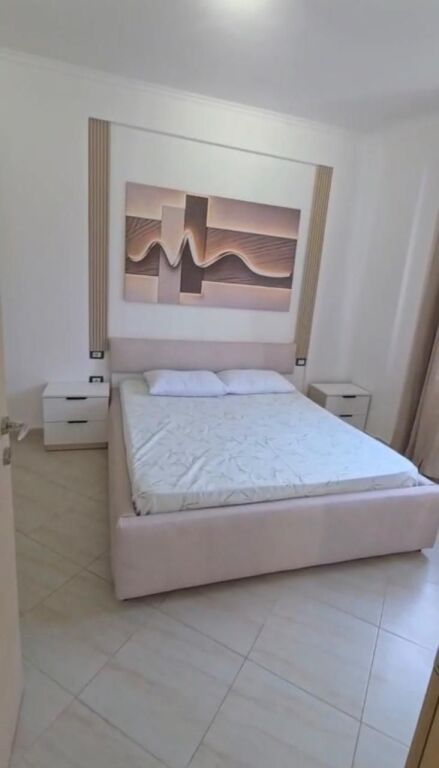 Shitet Apartament 2+1 Tek Liqeni i Thate ID 5681