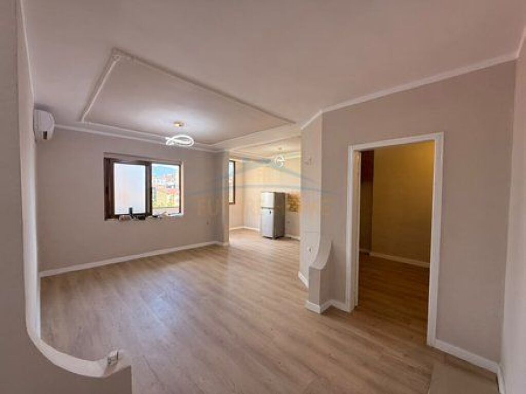 Shitet, Apartament 2+1, Stadiumi Dinamo, Tiranë