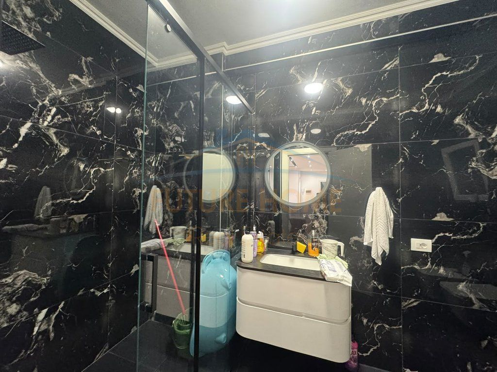 For sale, Apartment 2+1+2, New Boulevard, Tirana.