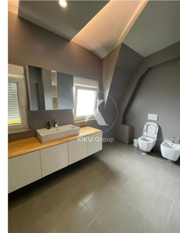 2-storey villa, white house teg, 2500 euros negotiable
