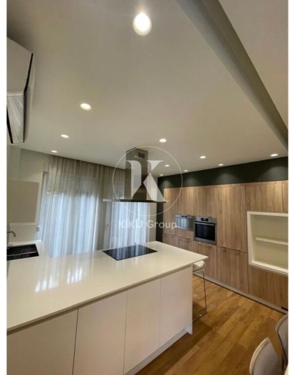 2-storey villa, white house teg, 2500 euros negotiable