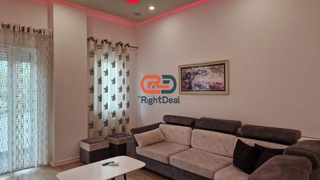 Cmim Okazion !! Tek Liqeni I Thate, Shitet Super Apartament 2+1, Me Planimetri Dhe Vendndodhje Perfekte !!