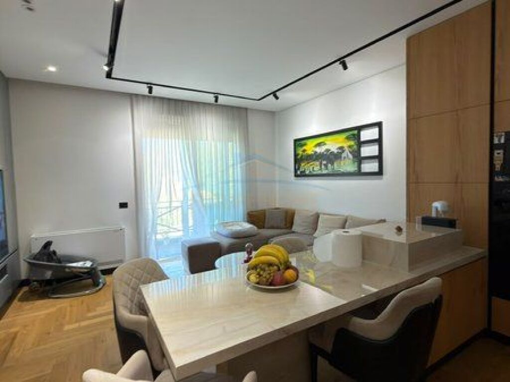 In vendita, Appartamento 2+1+2+ Posto Auto, G&amp;P Residence, Selite, Tirana