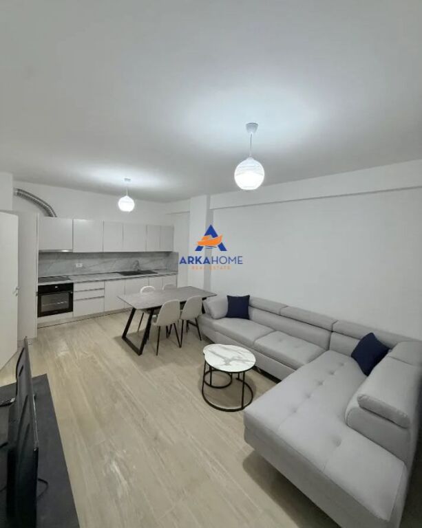 AFFITTASI APPARTAMENTO 2+1+2+PARCHEGGIO "AL COMPLESSO OASIS, NUOVO ANELLO" 60.000 LEKE