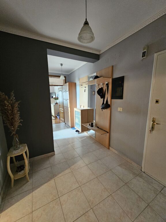 Apartament ne shitje