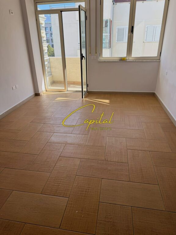 APARTMENT FOR RENT 3+1 DRY LAKE 60,000 LEKE