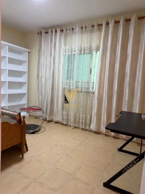 JEPET APARTAMENT 2+1+BLK ME QIRA TE KOMUNA E PARISIT 90.000 LEKE