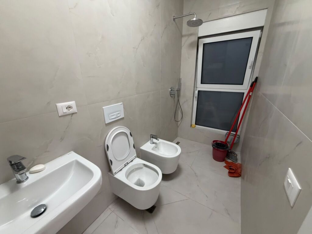 Apartament me qera 2+1+parkim Ali Dem