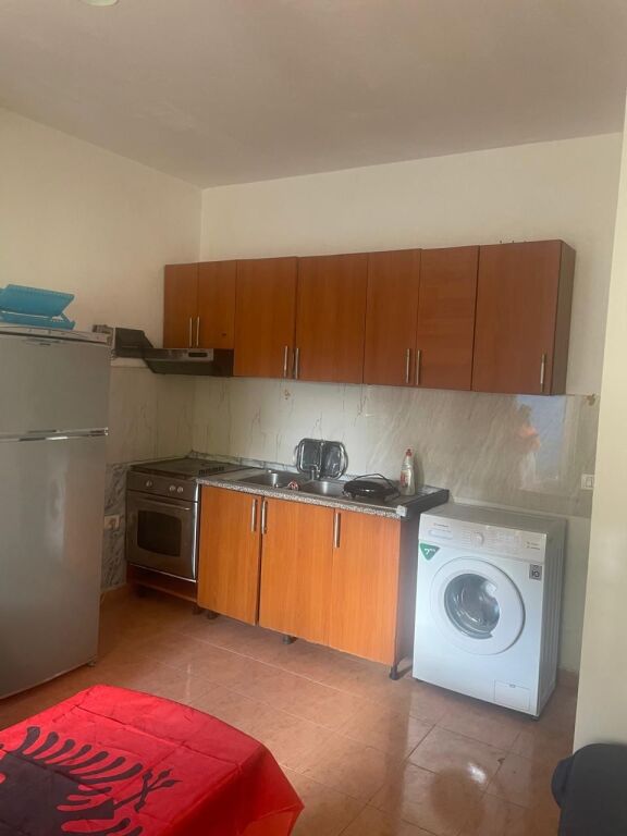 Qera | Garsoniere | Rruga Siri Kodra | 220 €/muaj