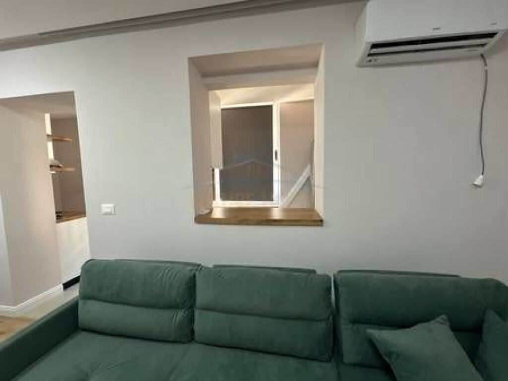 For sale, Apartment 1+1, Ali Demi, 1 May School, Tirana