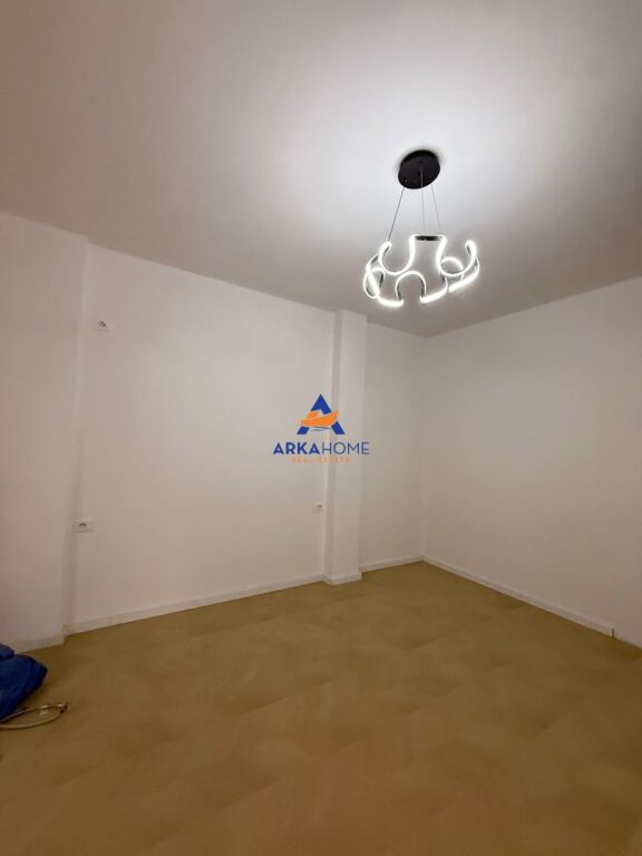 FOR SALE APARTMENT 2+1+BALCONY "YZBERISHT, NEAR EKO MARKET" 14,000,000 LEKE