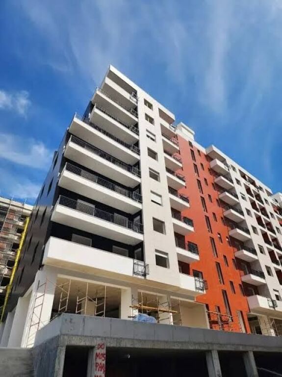 Shitet, Apartament 1+1, Rezidenca Space City, Tiranë.