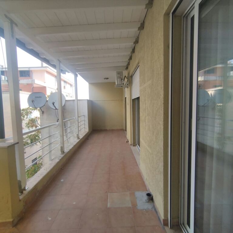 2+1, John Kennedy street, Kodra e Diellit, 650 thousand lek