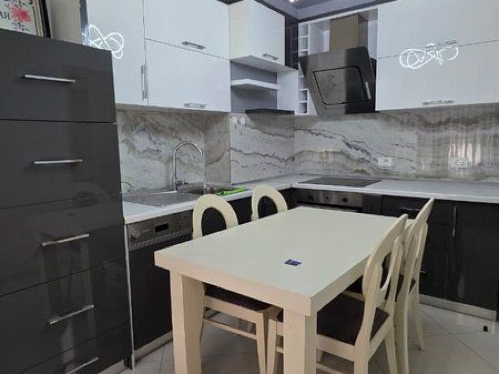 Qera, Duplex 3+1+3, Kodra e Diellit 1, Tiranë.