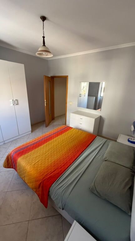 JEPET ME QERA APARTAMENT 1+1 STACIONI I PARE PLAZH, DURRES