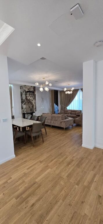 🏡 FOR RENT | 3-STOREY VILLA – VERY CLOSE TO TEG