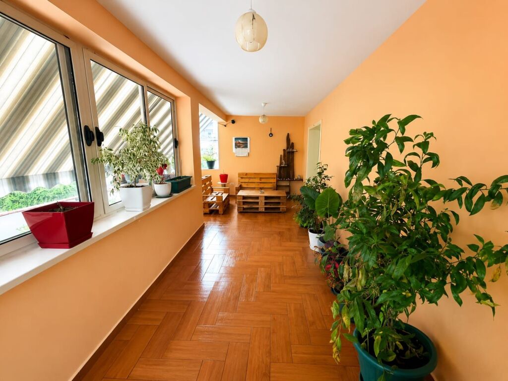 Apartament 2+1 me qera Ali Demi