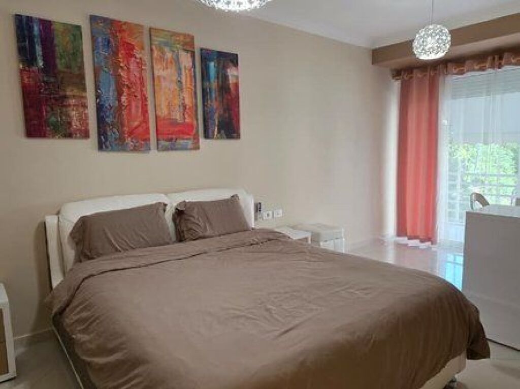 Qera, Duplex 3+1+3, Kodra e Diellit 1, Tiranë.
