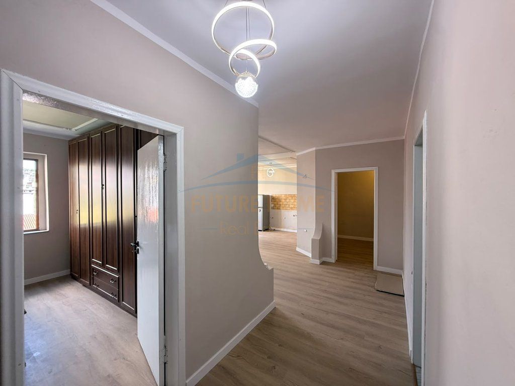 Shitet, Apartament 2+1, Stadiumi Dinamo, Tiranë