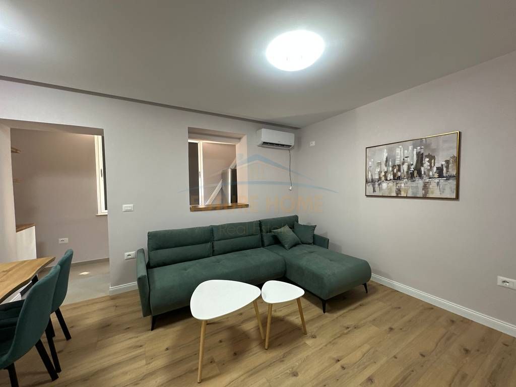 For sale, Apartment 1+1, Ali Demi, 1 May School, Tirana