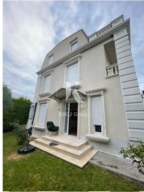 2-storey villa, white house teg, 2500 euros negotiable