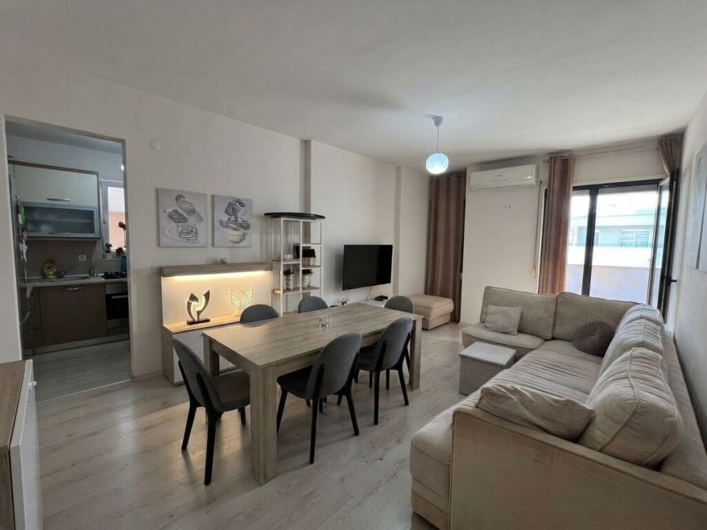 Qira, Apartament 2+1, Rruga Panorama, Tiranë.