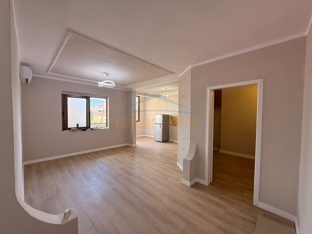 Shitet, Apartament 2+1, Stadiumi Dinamo, Tiranë