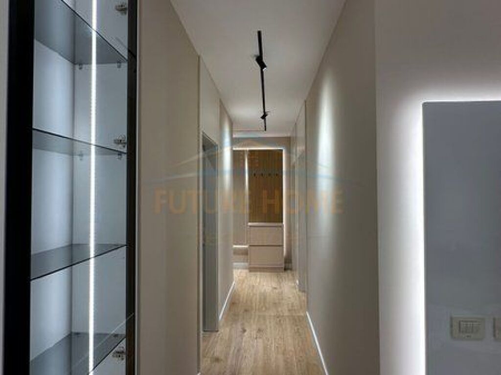 Shitet, Apartament 2+1, Golden Tower Residence, Rruga Mine Peza