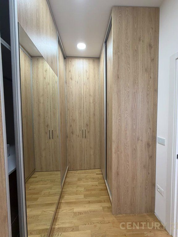 VILE ME QIRA TEK TEGU ! 3,500 € /Muaj
