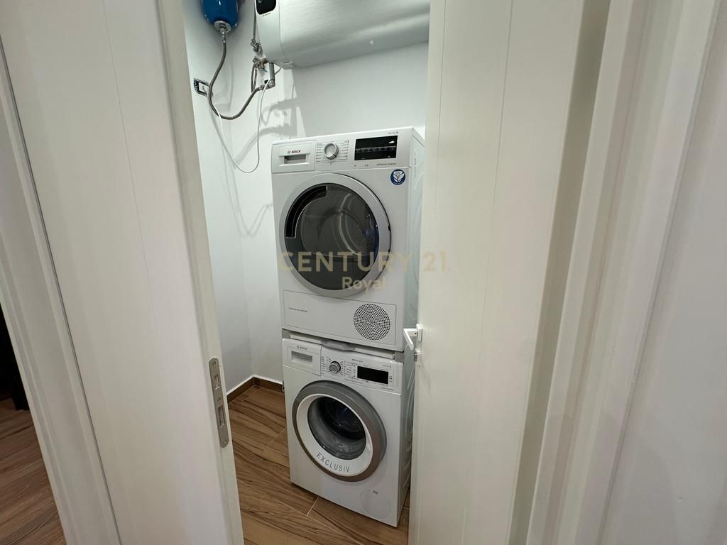 Apartament 2+1+2+ lavanderi + Post Parkimi per qira tek Park Gate