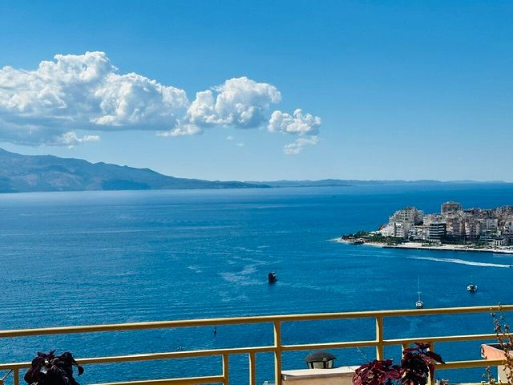 PAPAFINGO DI LUSSO A SARANDA – VISTA PANORAMICA SUL MARE