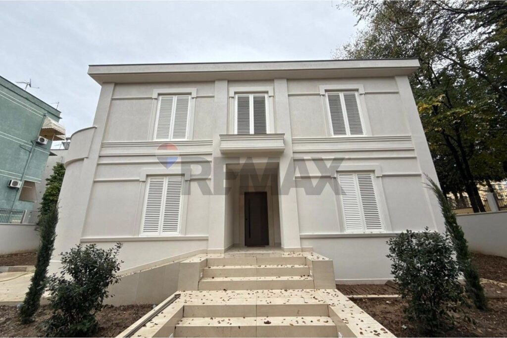 Zyrë - Për Qira - Liceu Artistik, Tiranë(ID: 530181095-255)