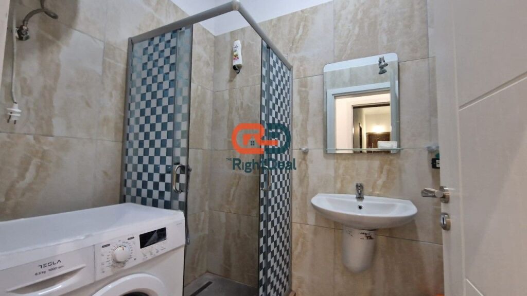 Cmim Okazion !! Tek Liqeni I Thate, Shitet Super Apartament 2+1, Me Planimetri Dhe Vendndodhje Perfekte !!