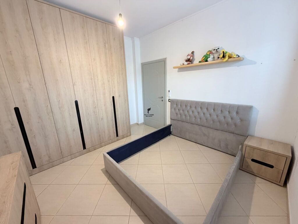 APARTAMENT ME QERA 2+1 RRUGA E ELBASANIT 80.000 LEKE FH-95182