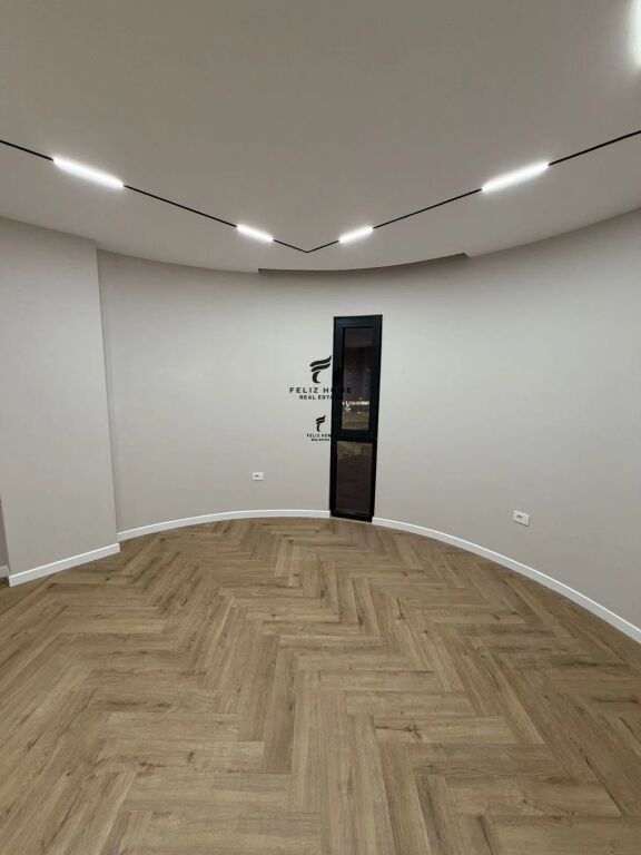 ZYRE ME QERA 129 M2 ASTIR 90.000 LEKE FH-95204