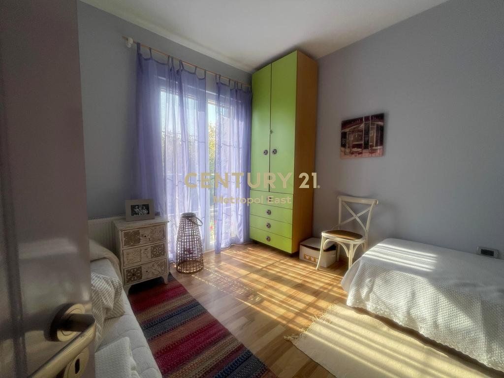 SHITET VILE UNIKE ME PAMJE FANTASTIKE NE ZONEN E FARKES 380,000 € 35,000,000 Lekë