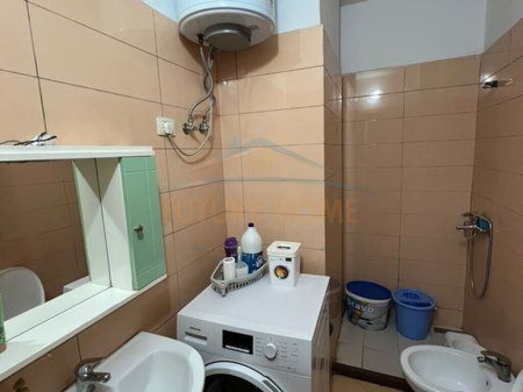 Shitet, Apartament 1+1, Yzberisht, Tiranë.