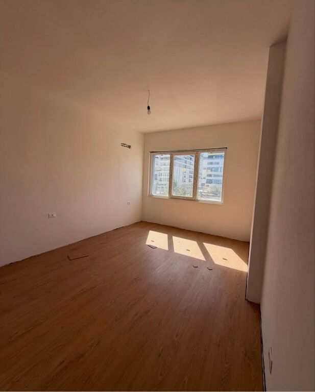 Shitet apartament 1+1 – Univers City