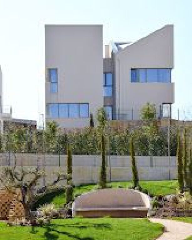 Shitet apartament 2+1+2 tek Green Valley Residence