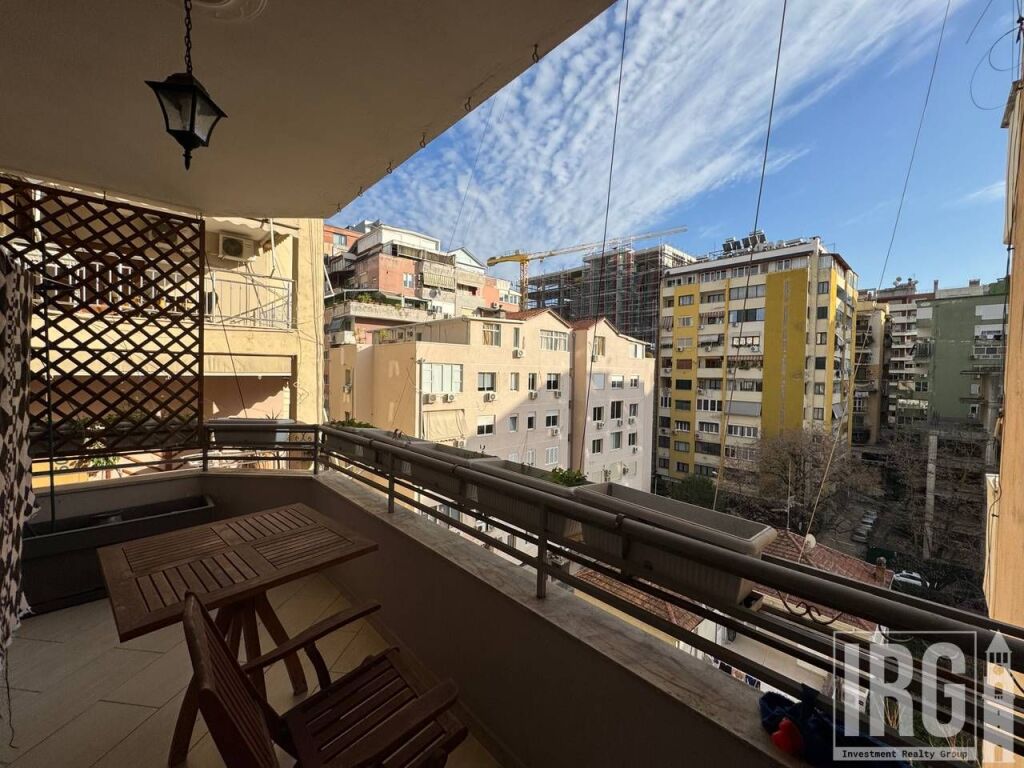 Apartament Ekskluziv 2+1+2 në Zemër të Bllokut