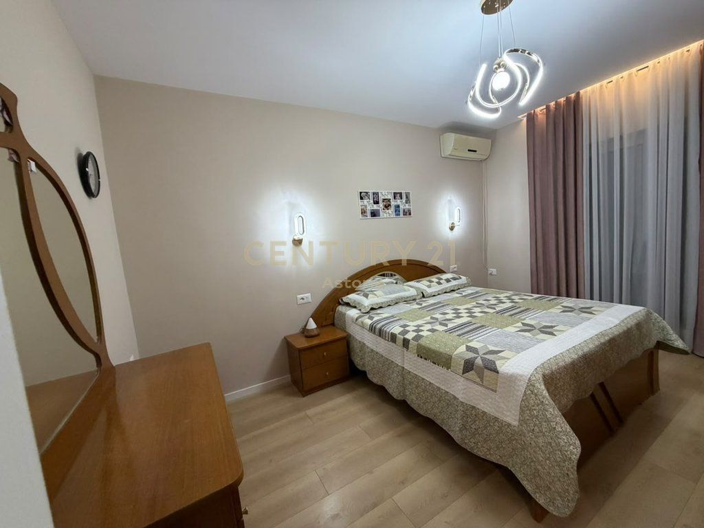 Jepet me qira apartament 1+1 në Myslym Shyri.