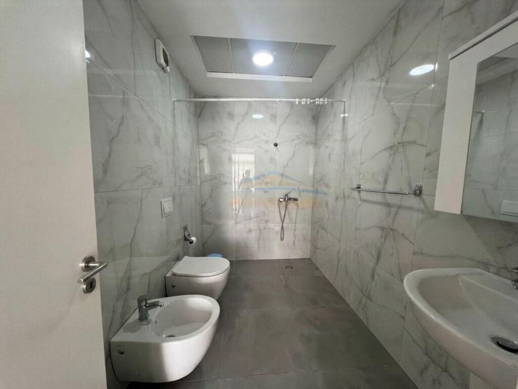 Shitet, Apartament 2+1+2, Kompleksi Fiori Di Bosco, Tirane