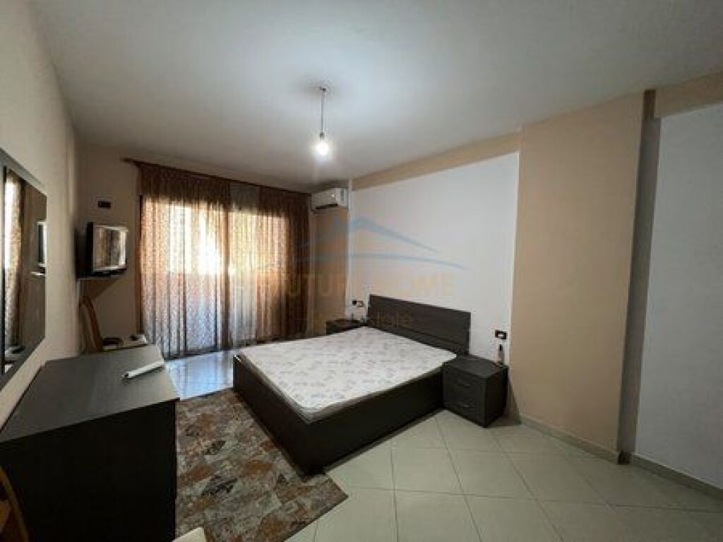 Shitet, Apartament 1+1 , Unaza e Re, Tirane .