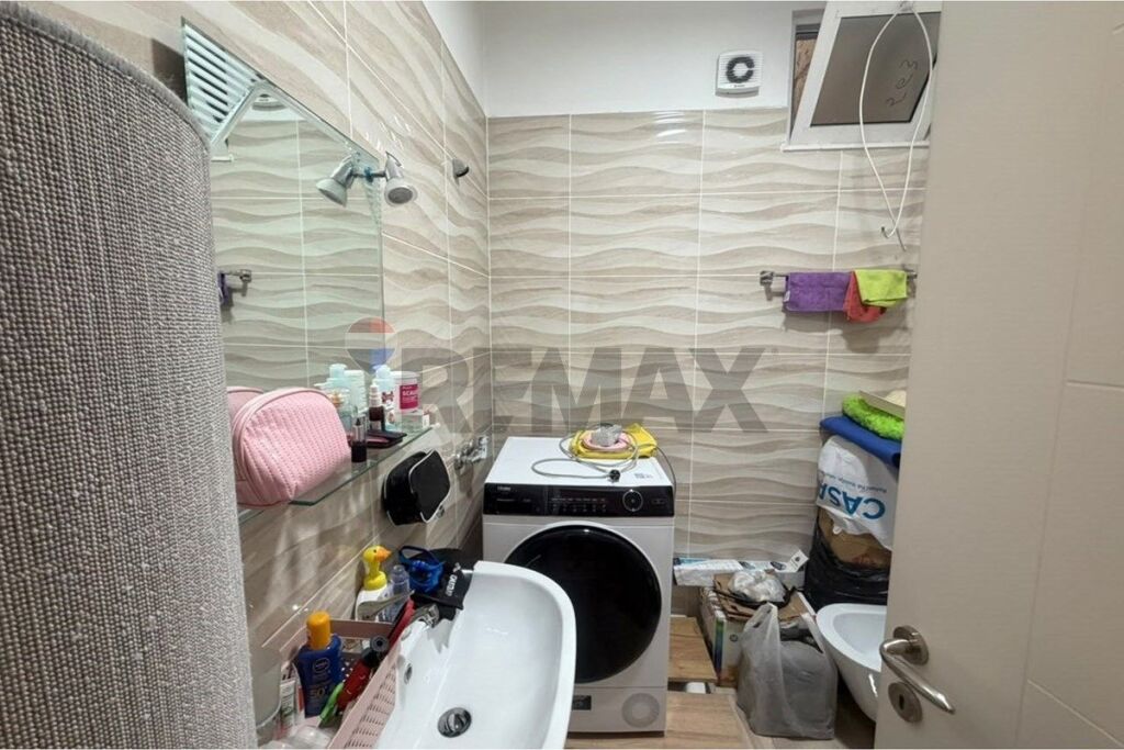 Apartament 2+1+2 per shitje Kinostudio