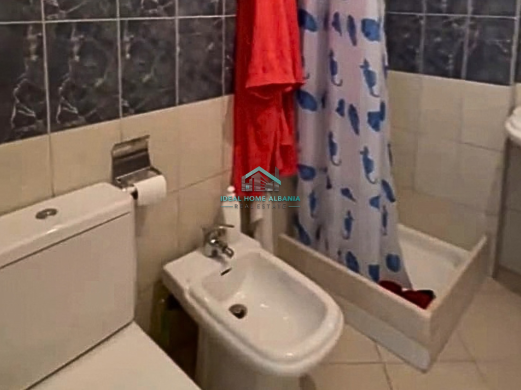 APARTAMENT 1+1 NË SHITJE – LUNGOMARE, VLORË