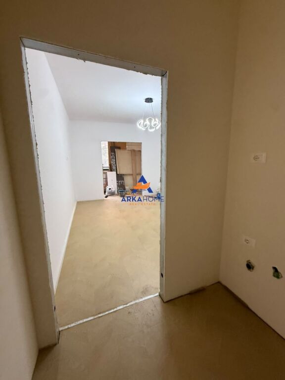 FOR SALE APARTMENT 2+1+BALCONY "YZBERISHT, NEAR EKO MARKET" 14,000,000 LEKE