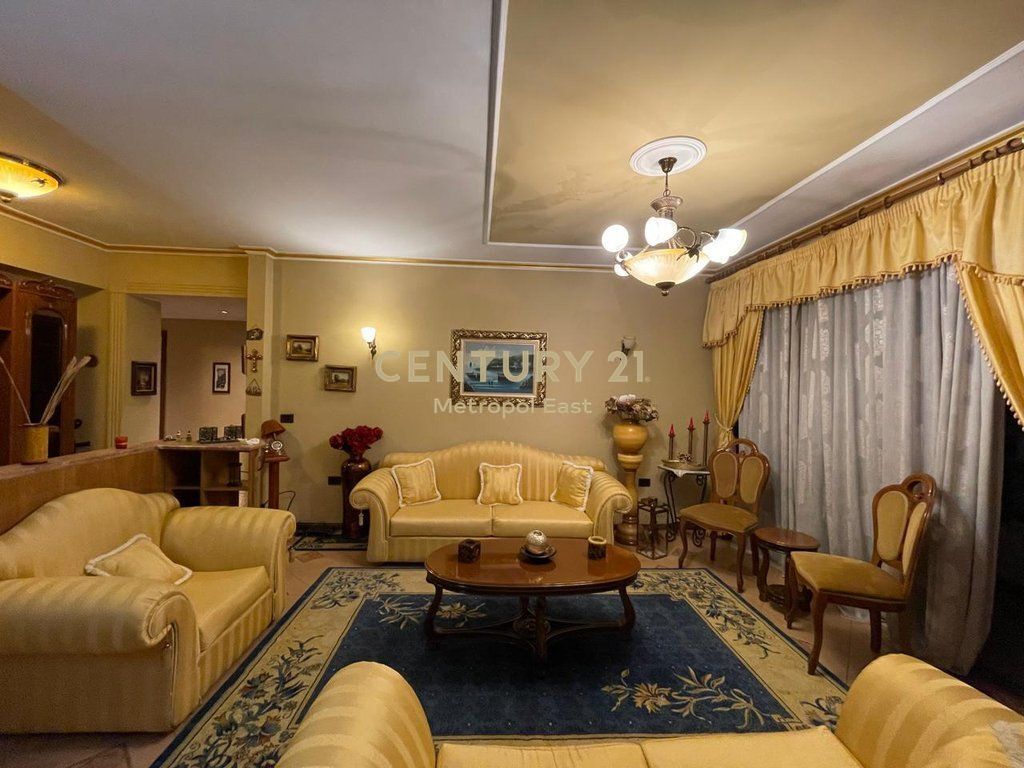 JEPET ME QIRA APARTAMENT 2+1+2 NE ZONEN E ISH-BLLOKUT