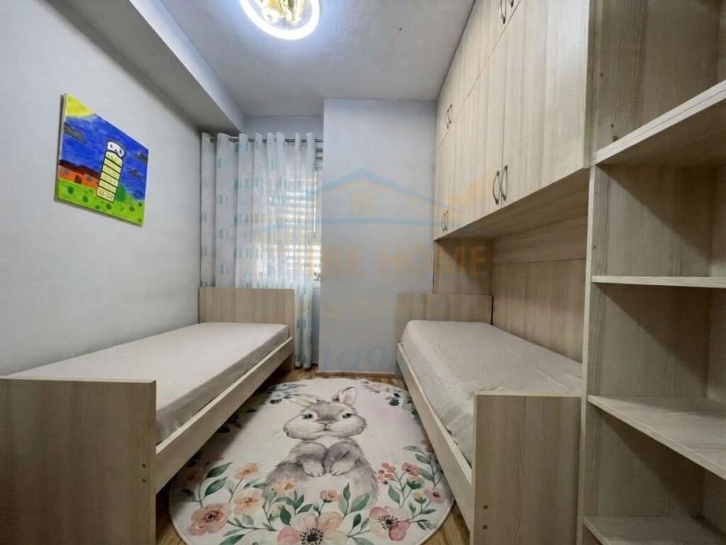 Rent, Apartment 2+1, Qemal Stafa Street, Tirana.