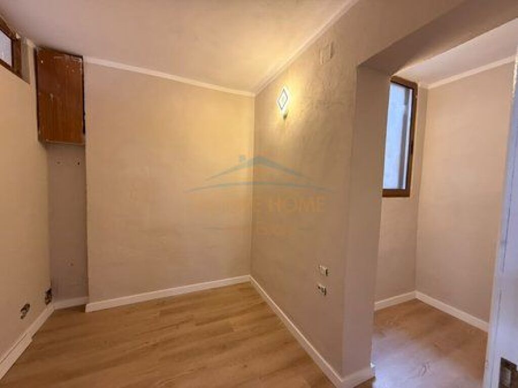 Shitet, Apartament 2+1, Stadiumi Dinamo, Tiranë
