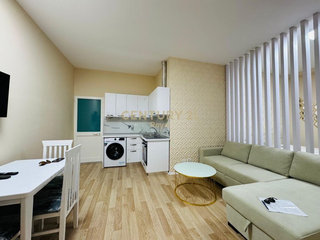 Apartment me qira te Selvia